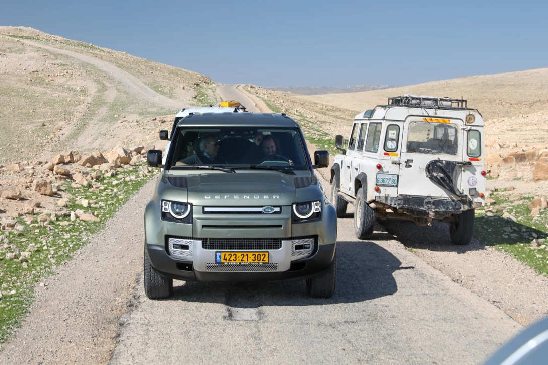 1640667-מסע לרגל השקת הדיפנדר הקצר בישראל, צילום רונן טופלברג (147).jpg