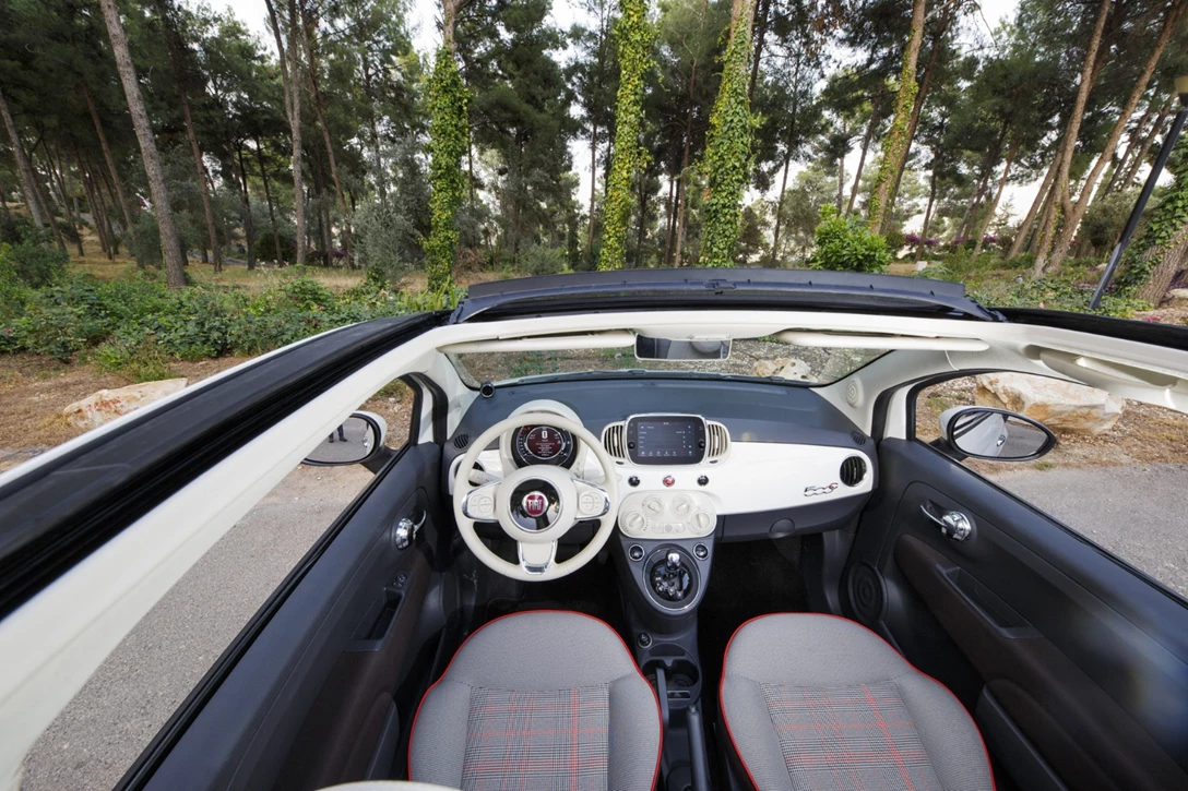 1600389-קטנות פתוחות 2018 - אופל אדם רוקס סיטרואן C1 פיאט 500 500C רנו טווינגו (6).jpg