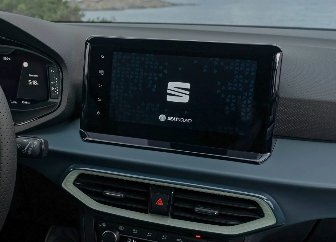 מסך מולטימדיה, סיאט ארונה