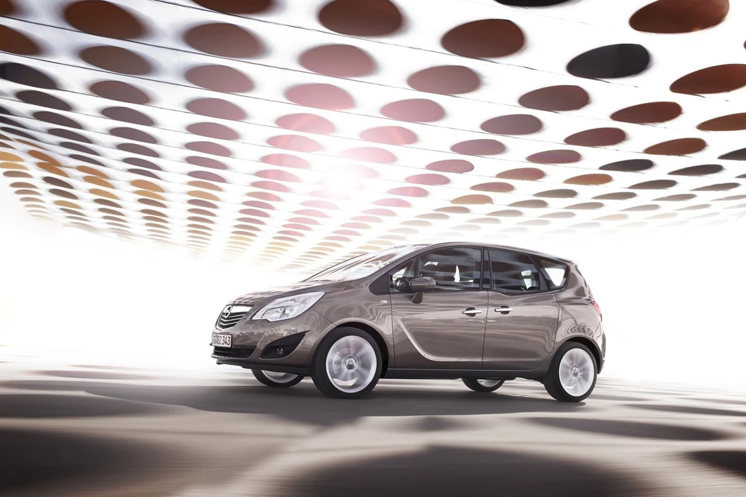 אופל מריבה 2011