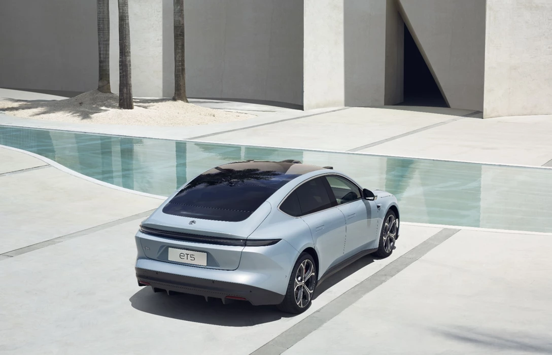 1688524-nio_et5_9-min.jpg