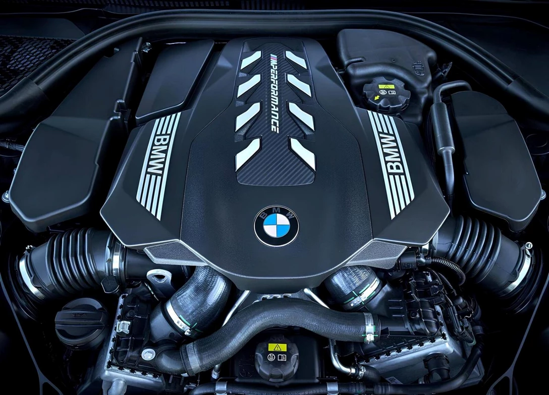 1700837-BMW-8-Series-2024-12.jpg