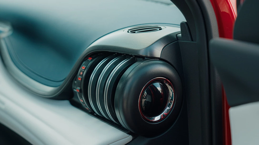 1672517-BYD ATTO 3.01_13_48_18.Still111 copy.jpg