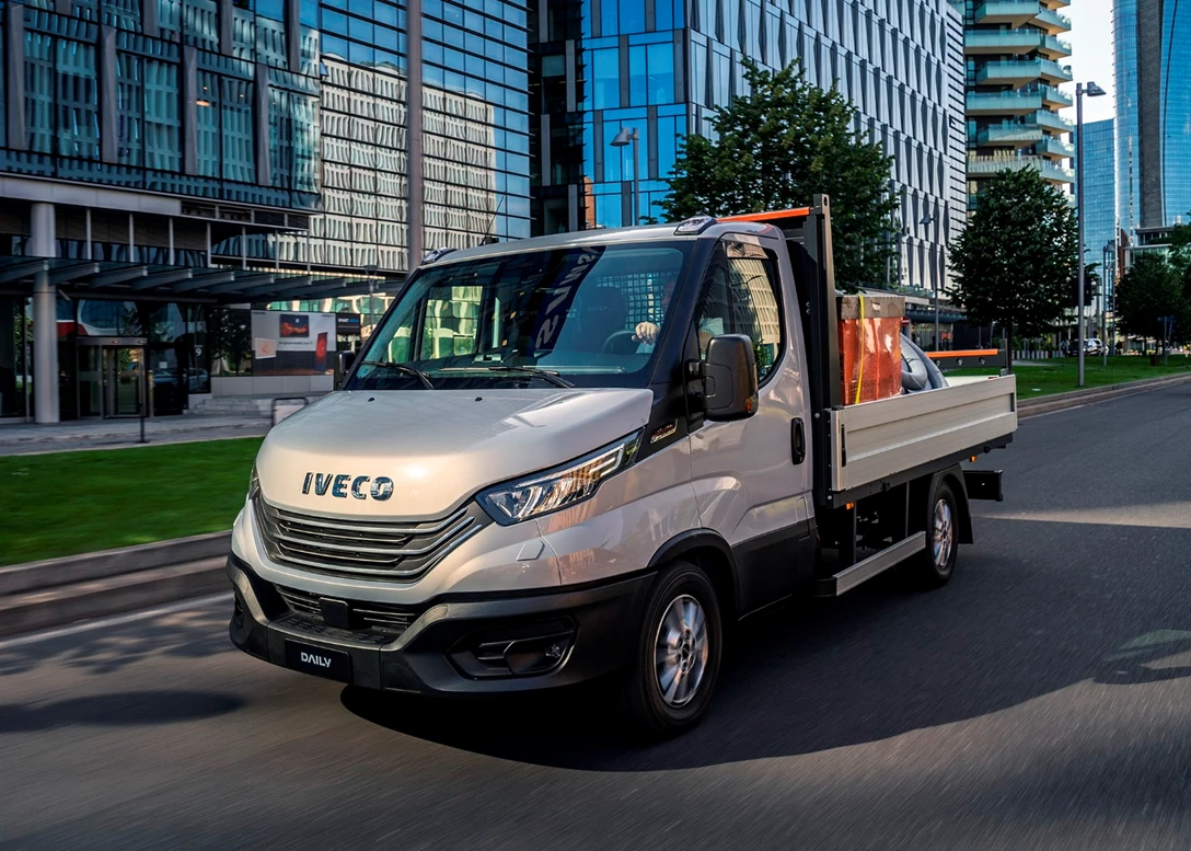1699678-Iveco-Daily-2024-08.jpg