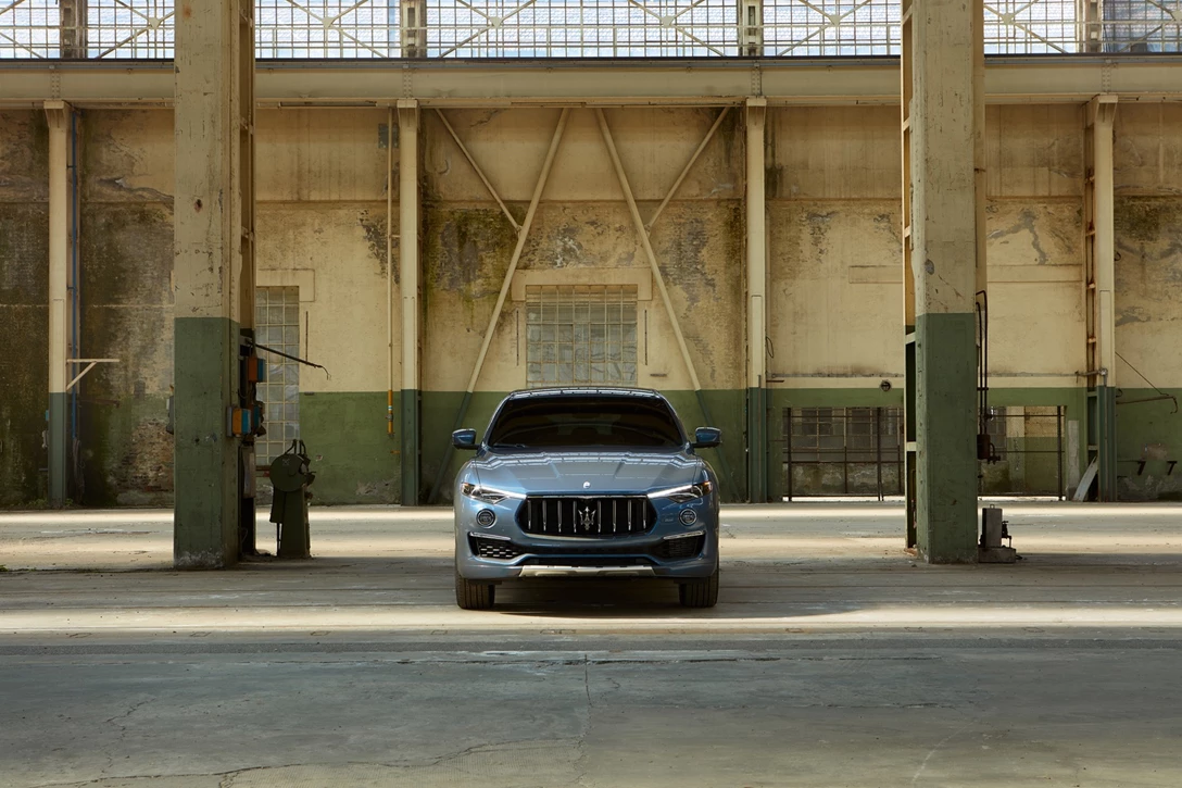 1642782-Large-17909-MaseratiLevanteHybrid.jpg