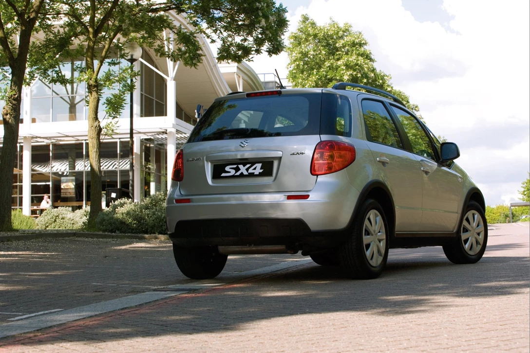 סוזוקי SX4 האצ'בק