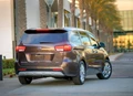 1643962-Kia-Carnival-2018-03.jpg