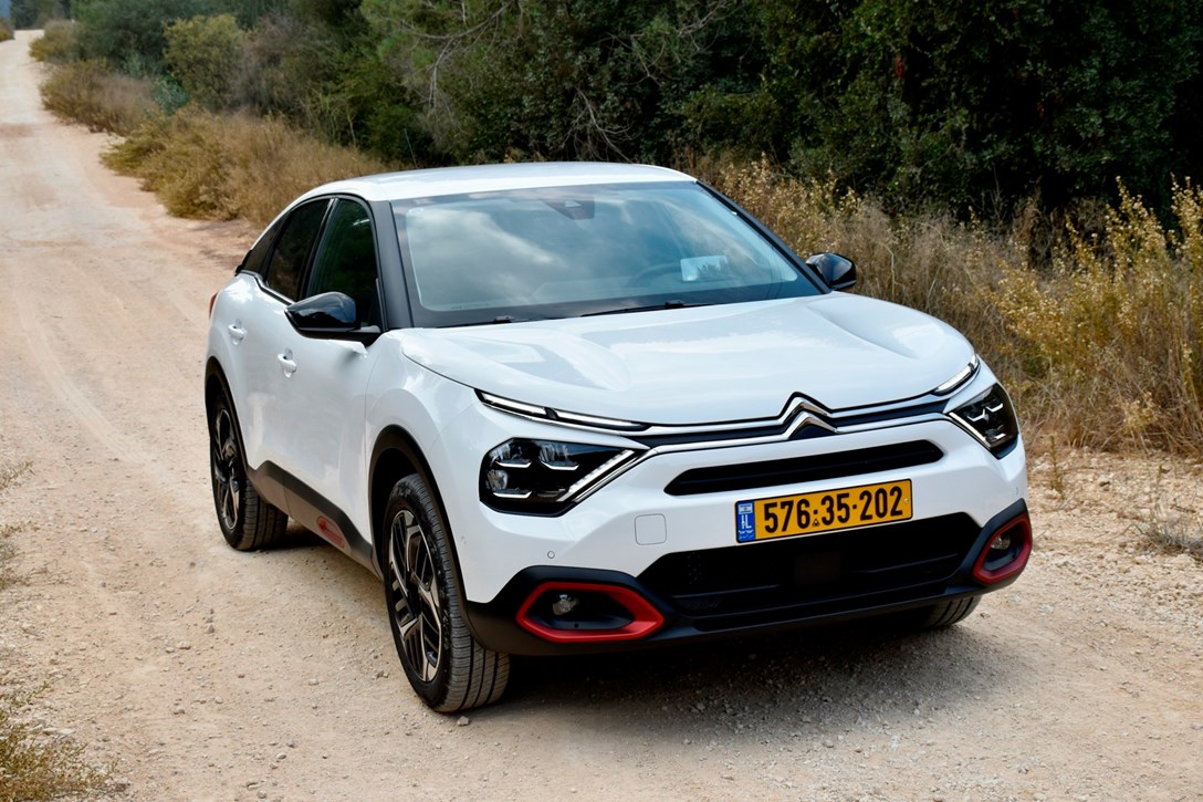 1655081-C4 D - 7.jpeg