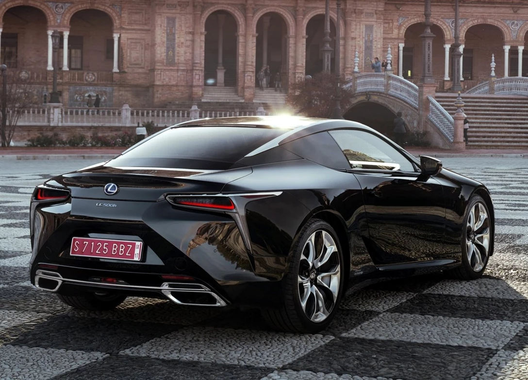 1689932-Lexus-LC_500-2020-12.jpg