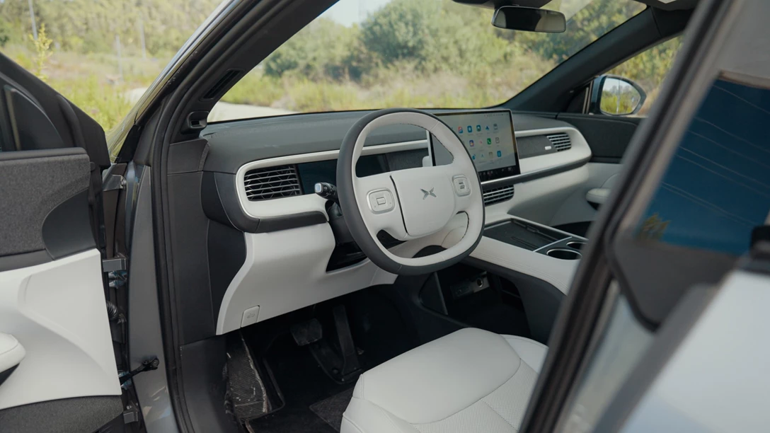 1701407-Xpeng G6 2024.00_28_16_13.Still042.jpg