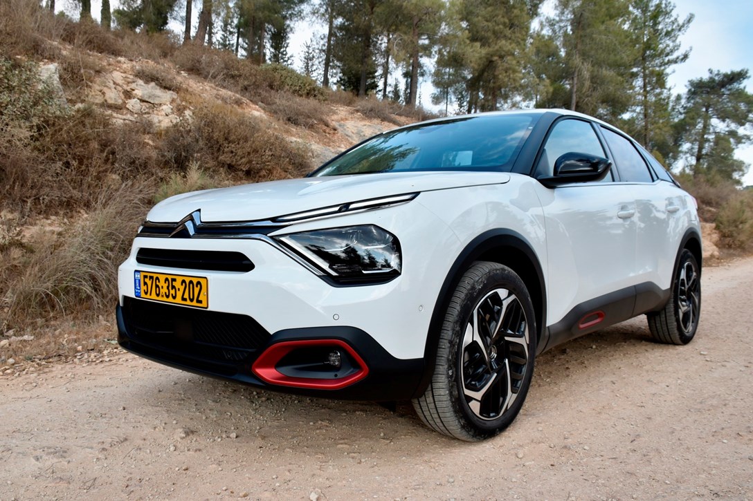 1655079-C4 D - 9.jpeg