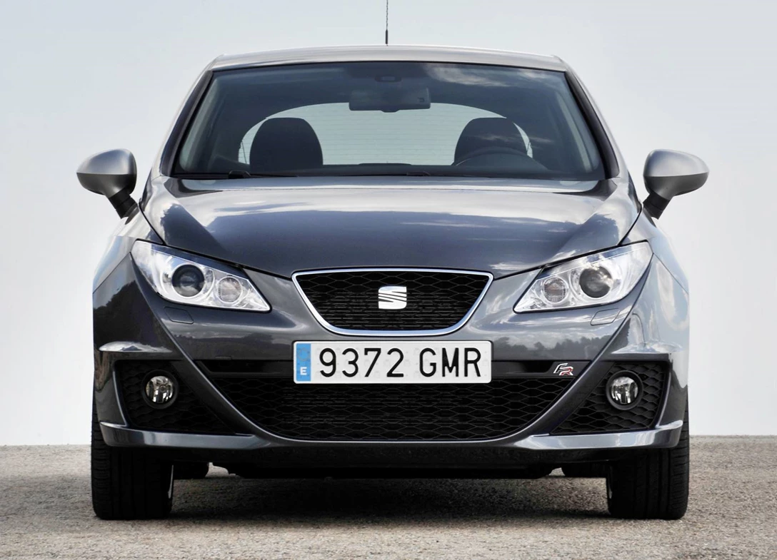 Seat-Ibiza-2009-2012-09.jpg