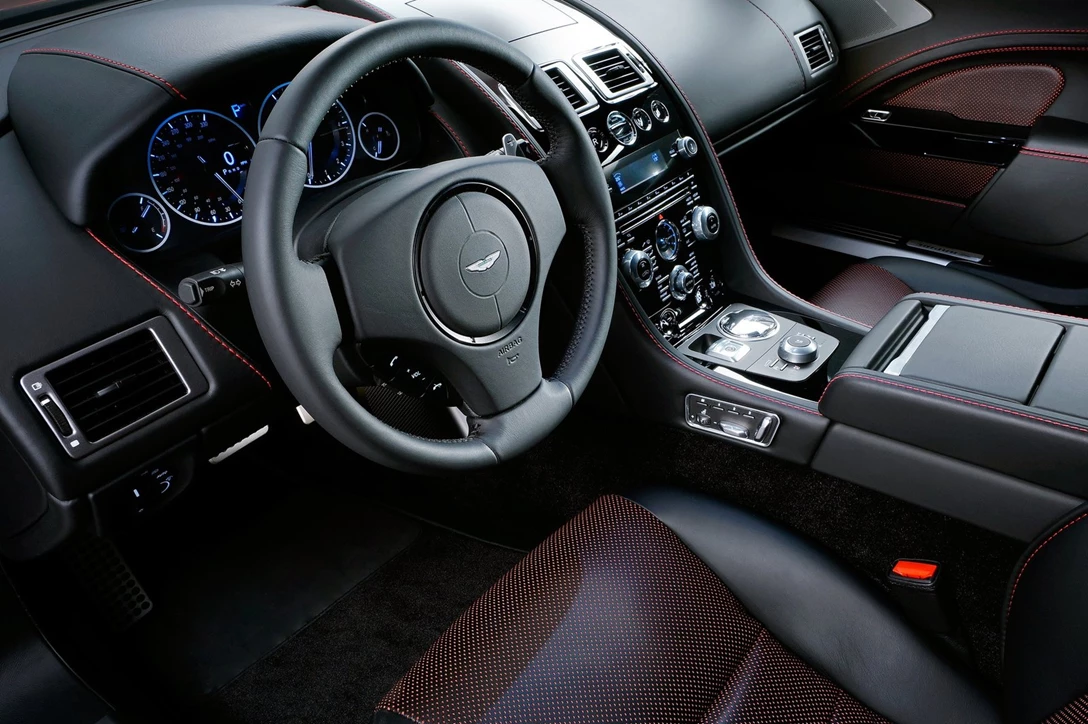 אסטון מרטין ראפיד S