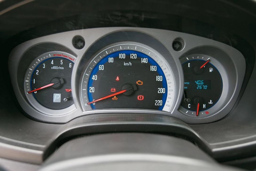 איסוזו D MAX