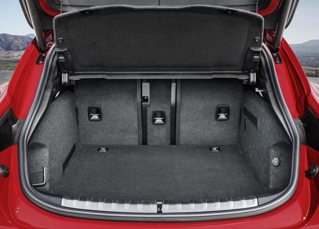 1703295-Porsche-Taycan-2024 (13).jpg