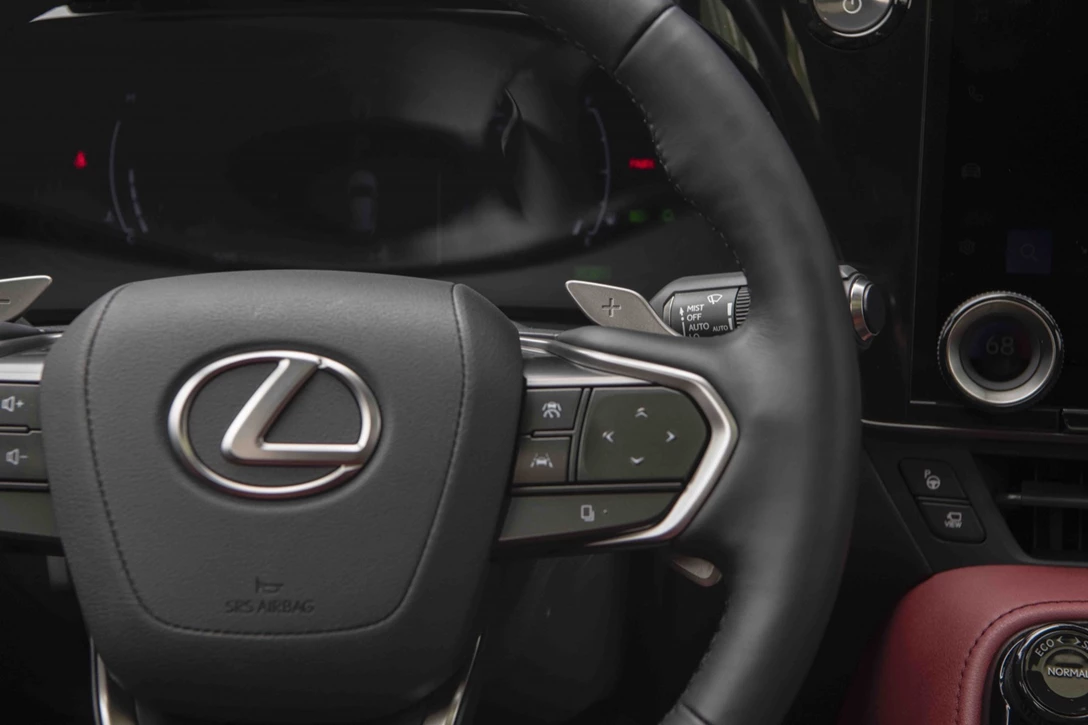 1651211-2022_Lexus_NX-350h_Luxury_Interior_076-scaled.jpg