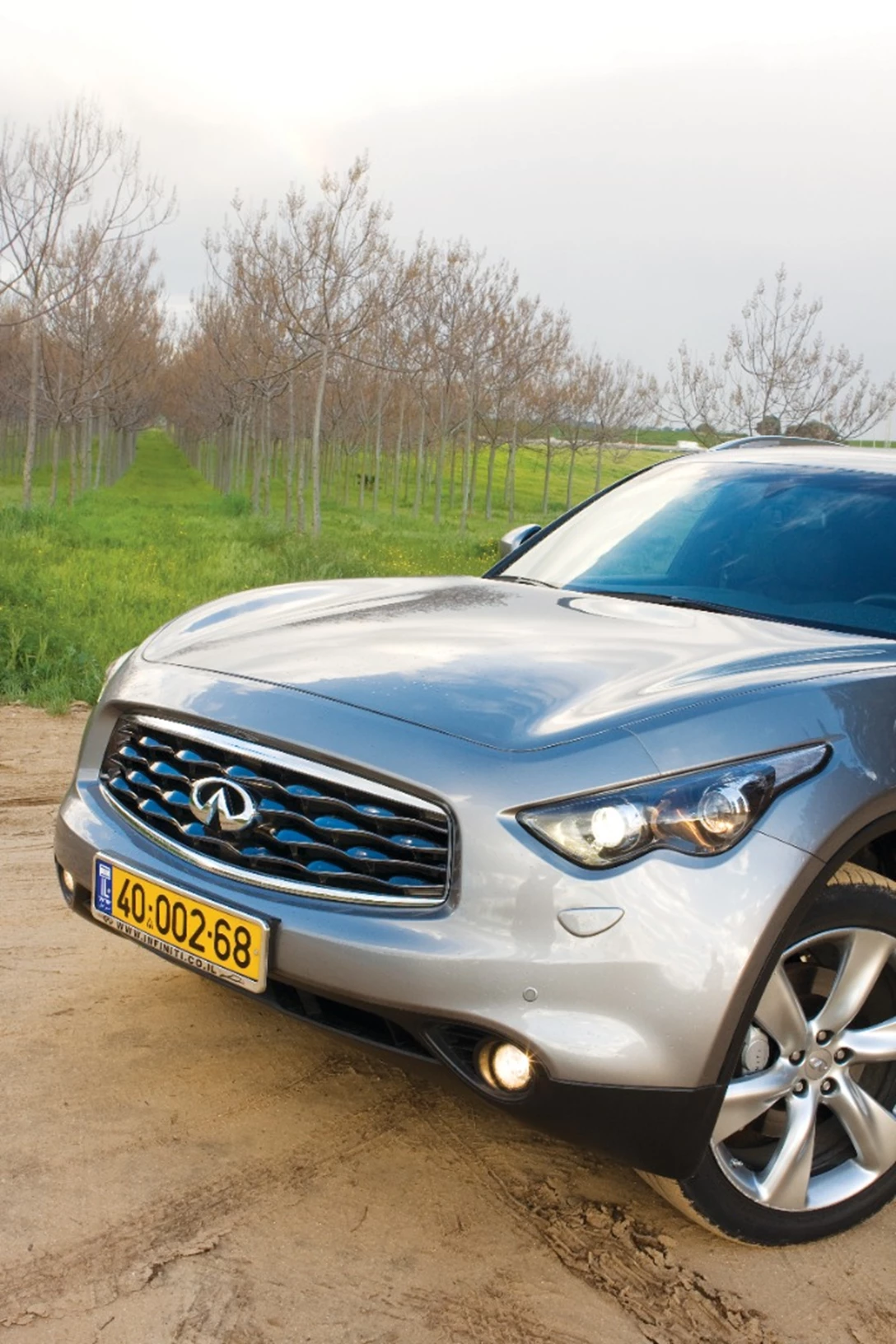 1669440-Infiniti FX Big 03.jpg