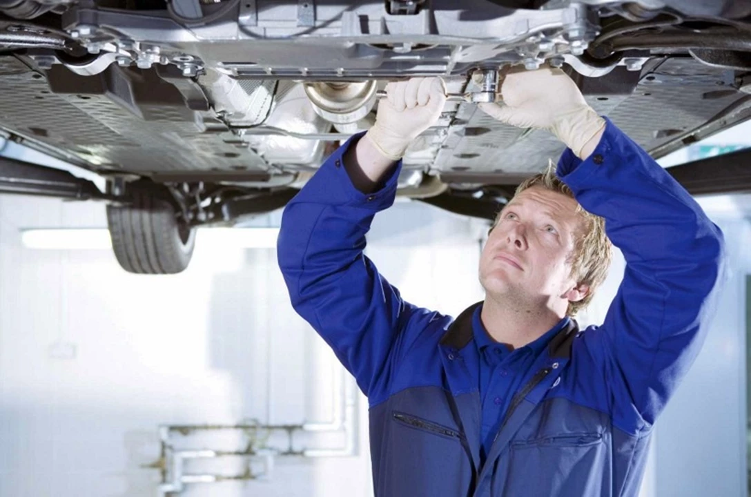 1596989-Servicing Satisfaction.jpg