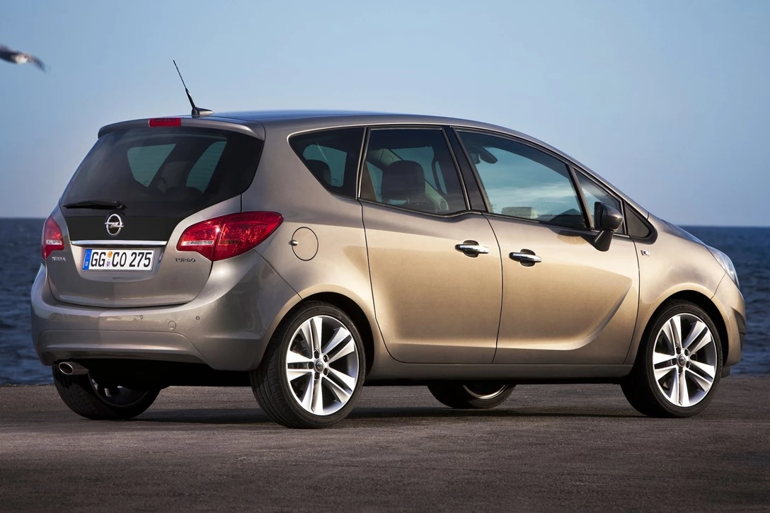 אופל מריבה 2011