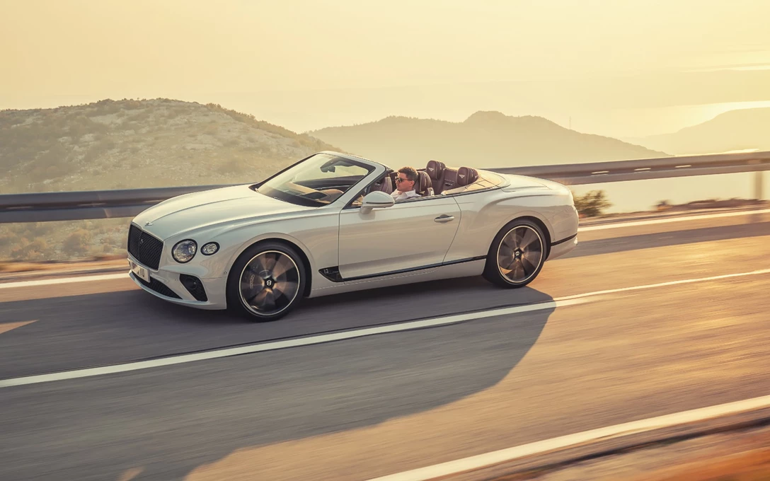 1607451-Bentley Continental GT Convertible 8.jpg