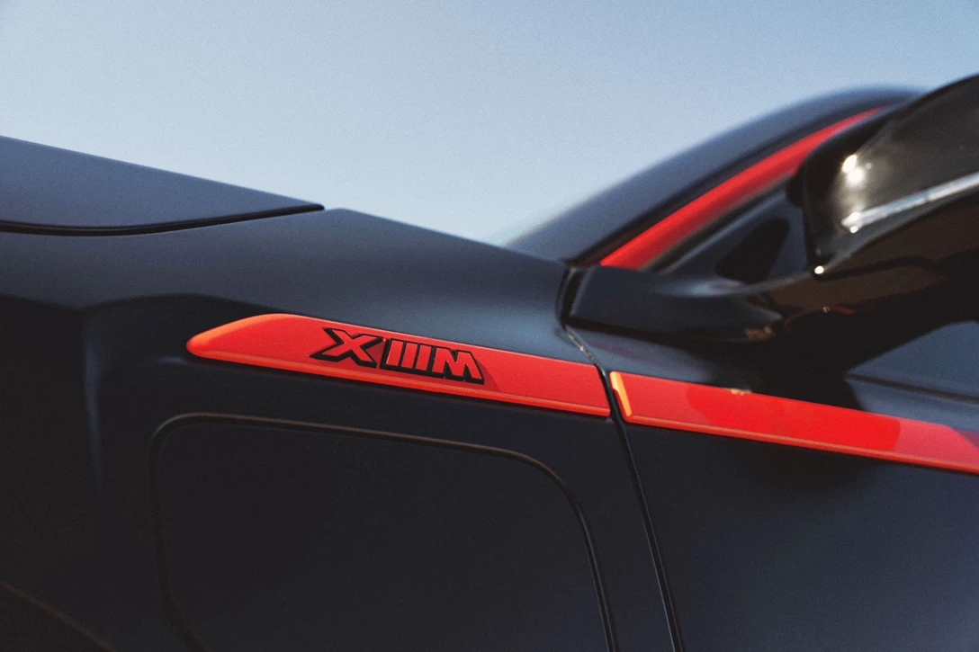 1681123-P90499816_highRes_the-bmw-xm-label-red-min.jpg