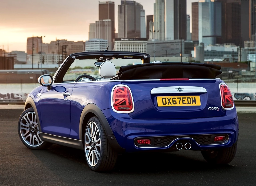 1660837-Mini-Cooper_S_Convertible-2020-02.jpg