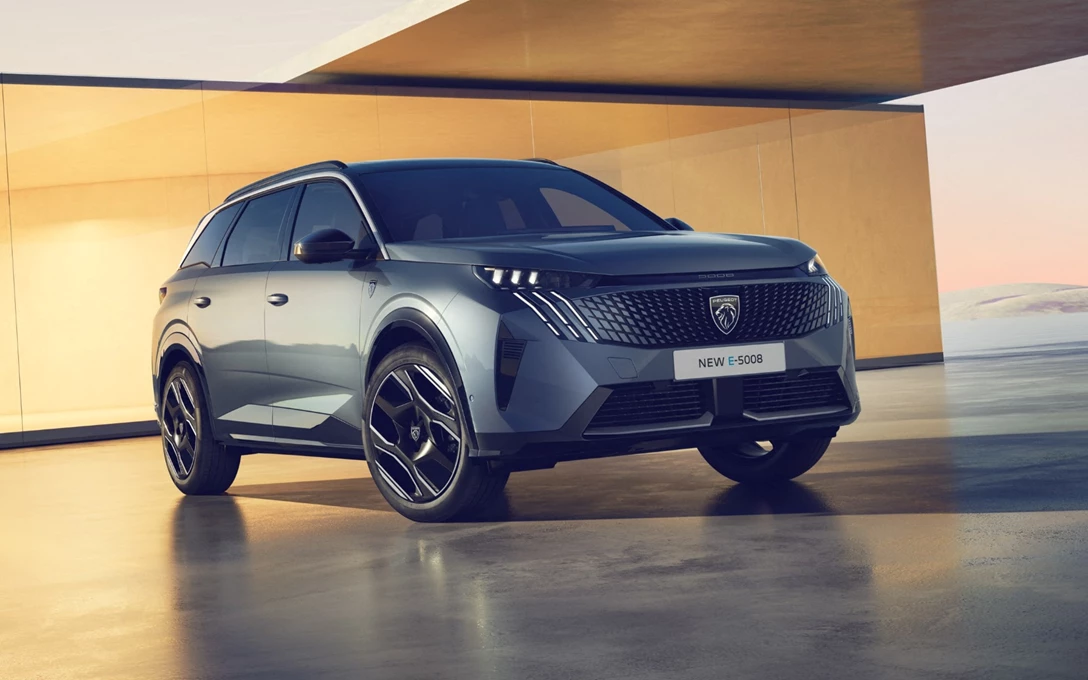 1694472-PEUGEOT_E5008_2403STYP_113-min.jpg