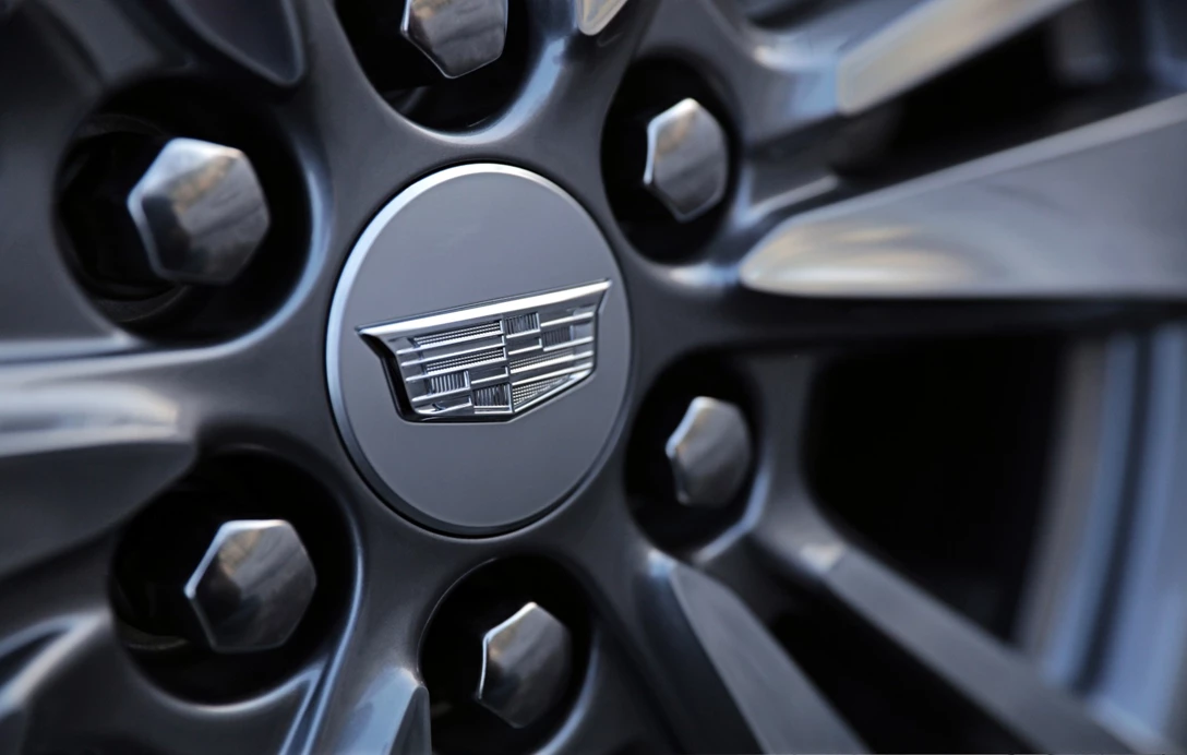 1609638-2020-Cadillac-XT6-Luxury-020.jpg