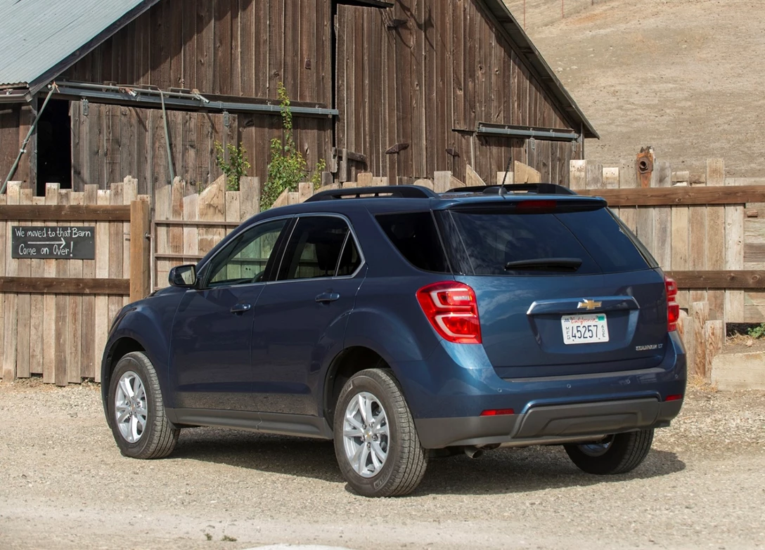 1688249-Chevrolet-Equinox-2017-02.jpg