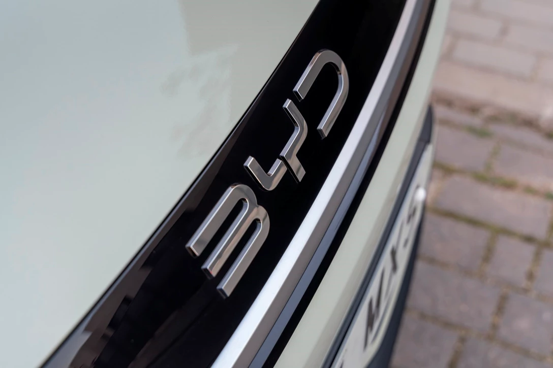 1706609-Atto 2_Hiking green_details_14.jpg