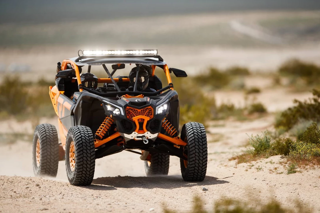 1620202-Maverick_X_rc_Front_View_2_(1) (Large).jpg