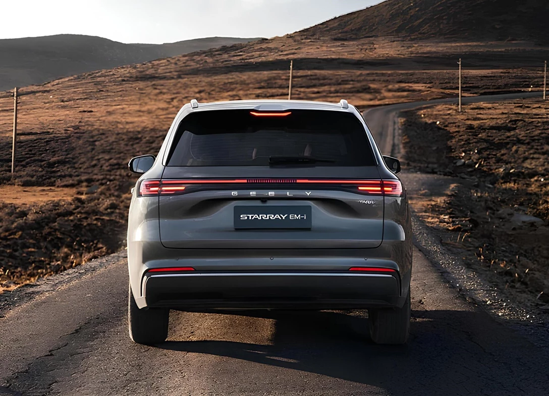 Geely-Starray-2025-06.jpg