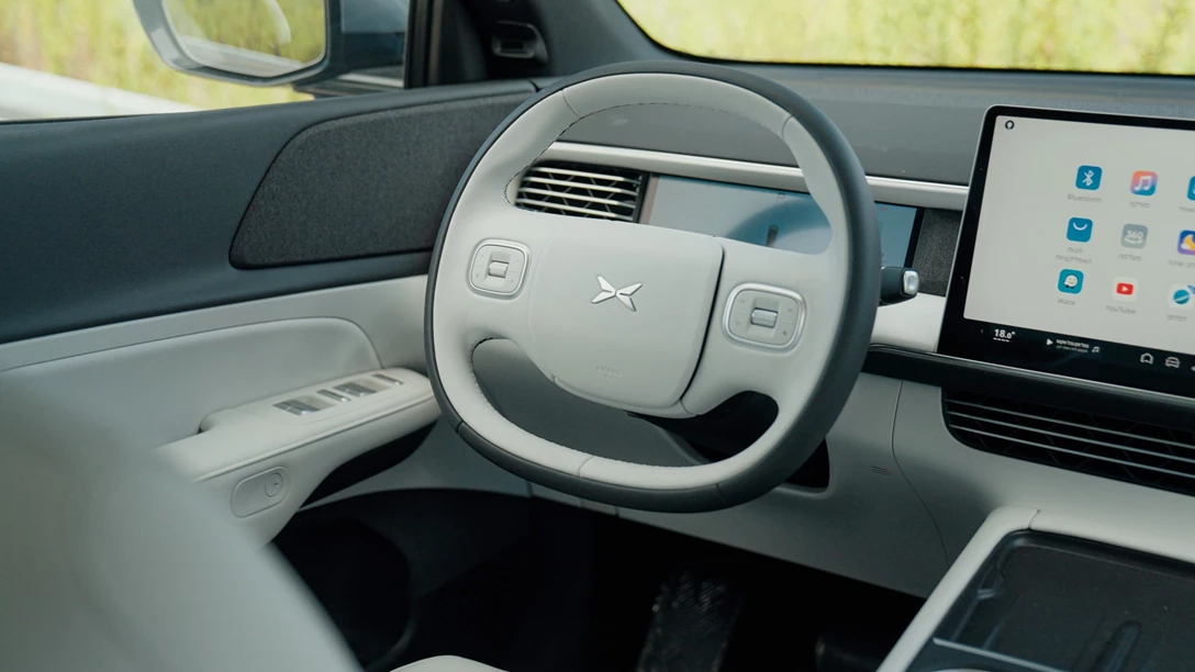 1701415-Xpeng G6 2024.00_29_27_22.Still053.jpg