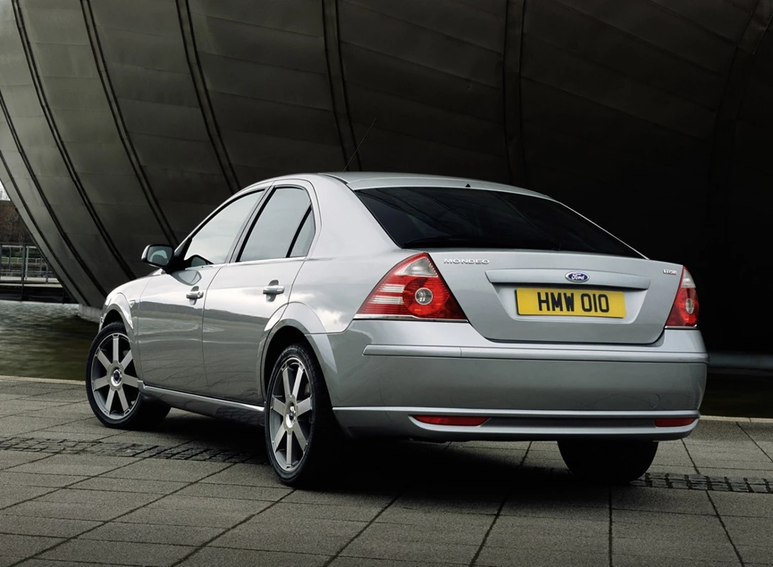 1603098-Ford-Mondeo-2001-2007-2.jpg