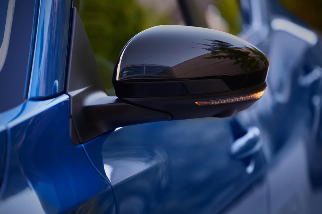 1625831-2019 Nissan Sentra B-31.jpg