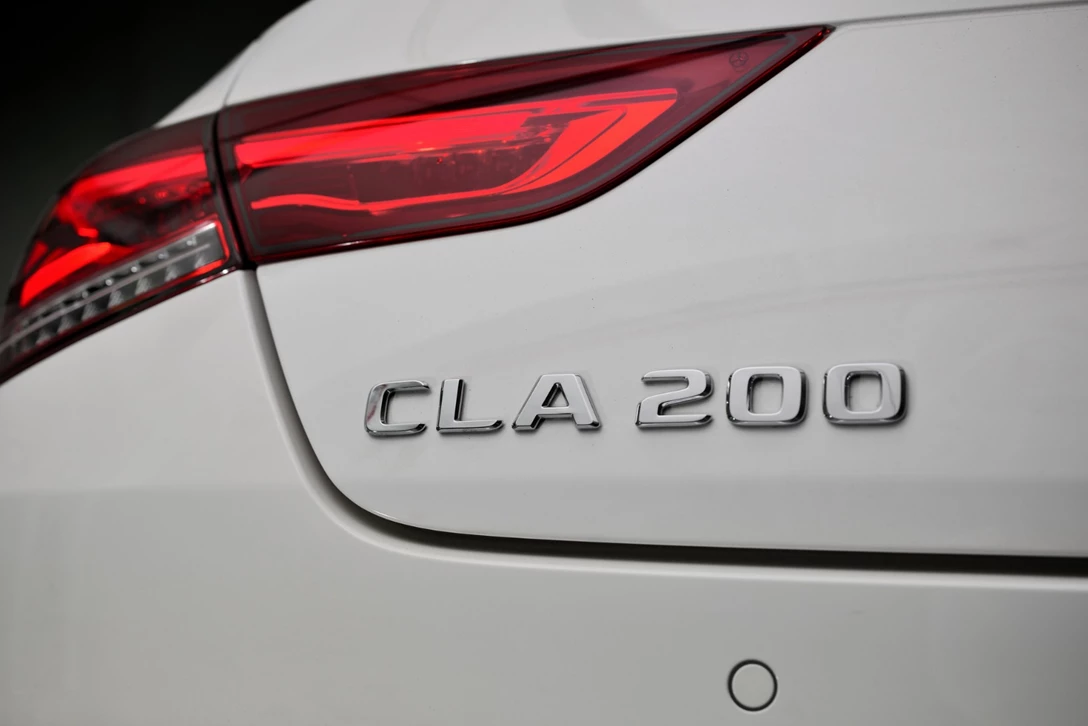 1621456-מרצדס CLA200 (12).jpg