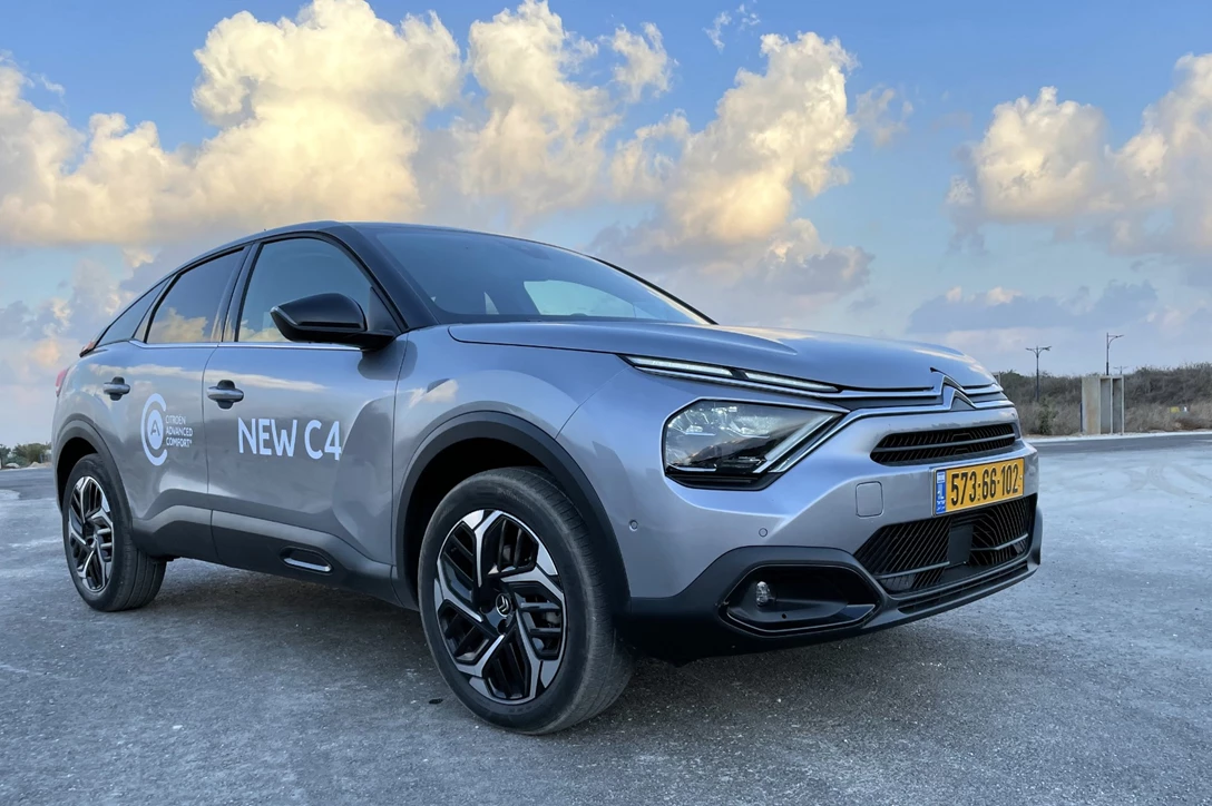 1651694-05-C4 - 49.jpg