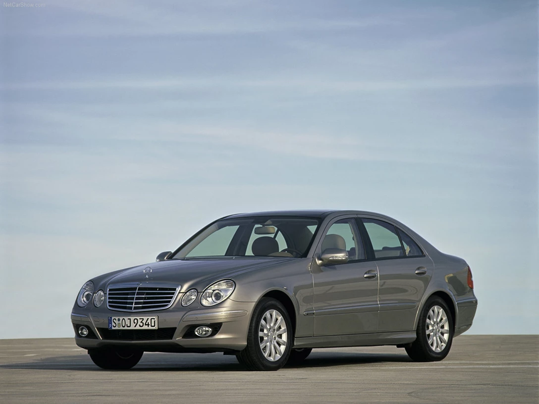 1590159-Mercedes-Benz-E-Class-2006 1.jpg