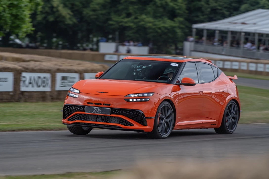 1708707-4649-GV60MAGMACONCEPTWINSATGOODWOODFESTIVALOFSPEED.jpg