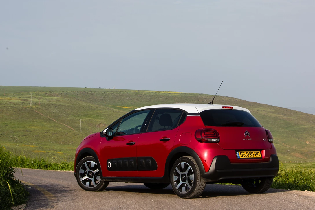1591153-סיטרואן C3 – הסופרמיני הנבחרת של מגזין אוטו ל-2018 (4).jpg