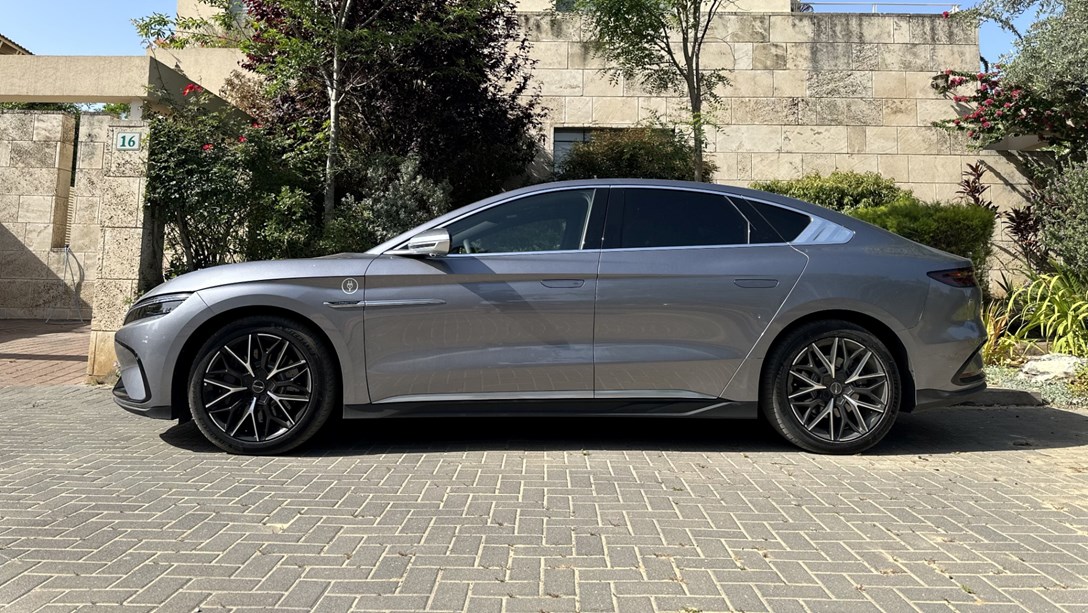 1682833-BYD HAN - 57-min.jpeg