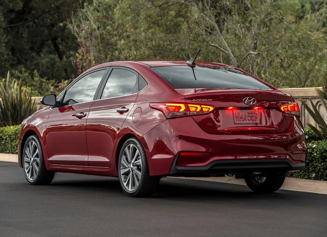 1641006-Hyundai-Accent-2019-04.jpg