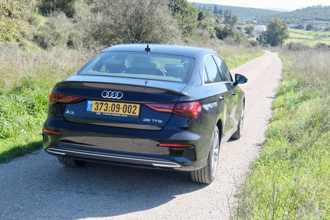 1639262-אודי A3 סדאן מבחן דרכים - 10.jpeg