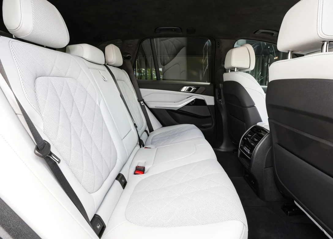 1692203-BMW-X5-2024-09.jpg
