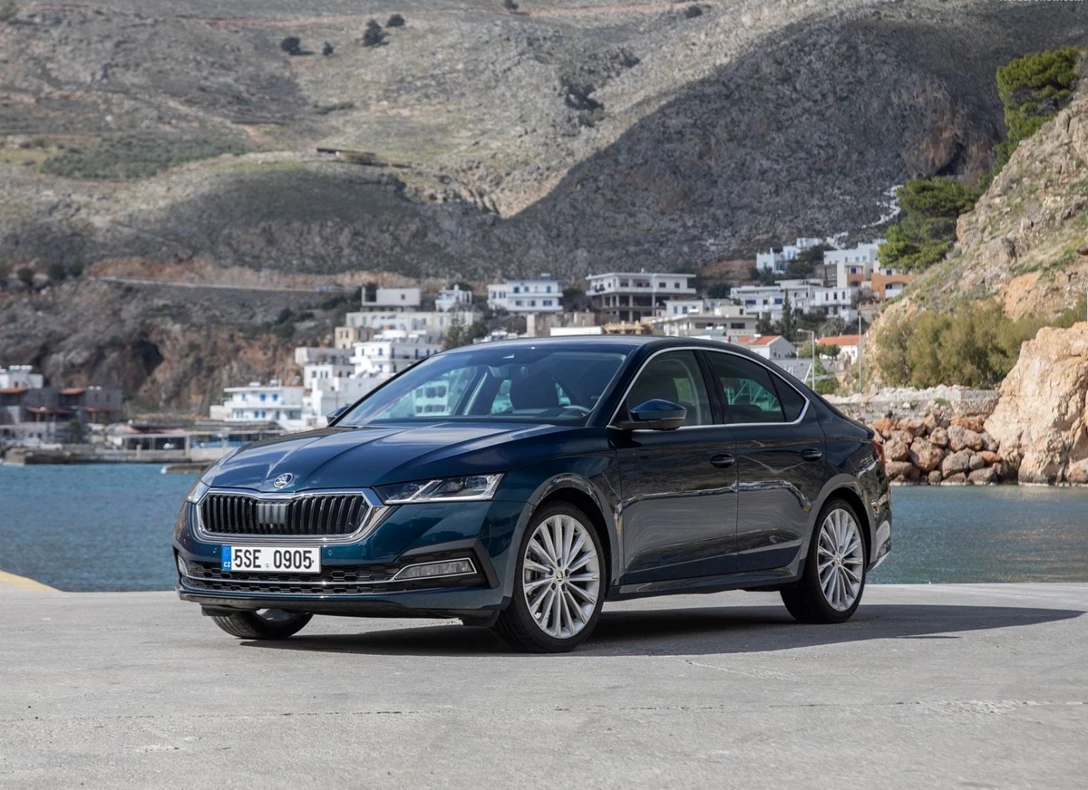 1655301-Skoda-Octavia-2021-01.jpg