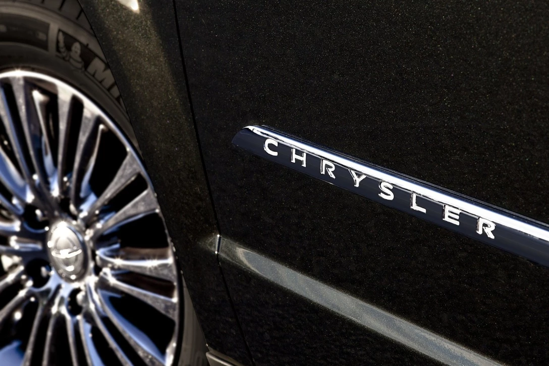 קרייזלר גרנד ויאג'ר 2012