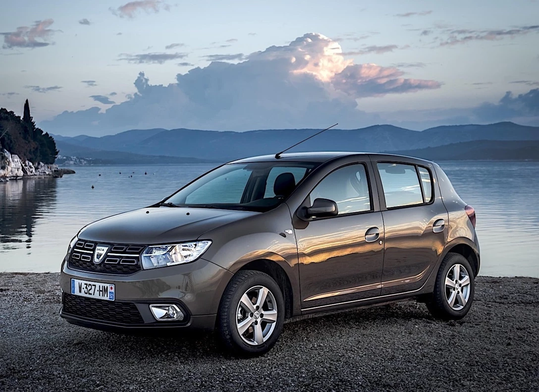 1650618-Dacia-Sandero-2019-01.jpg