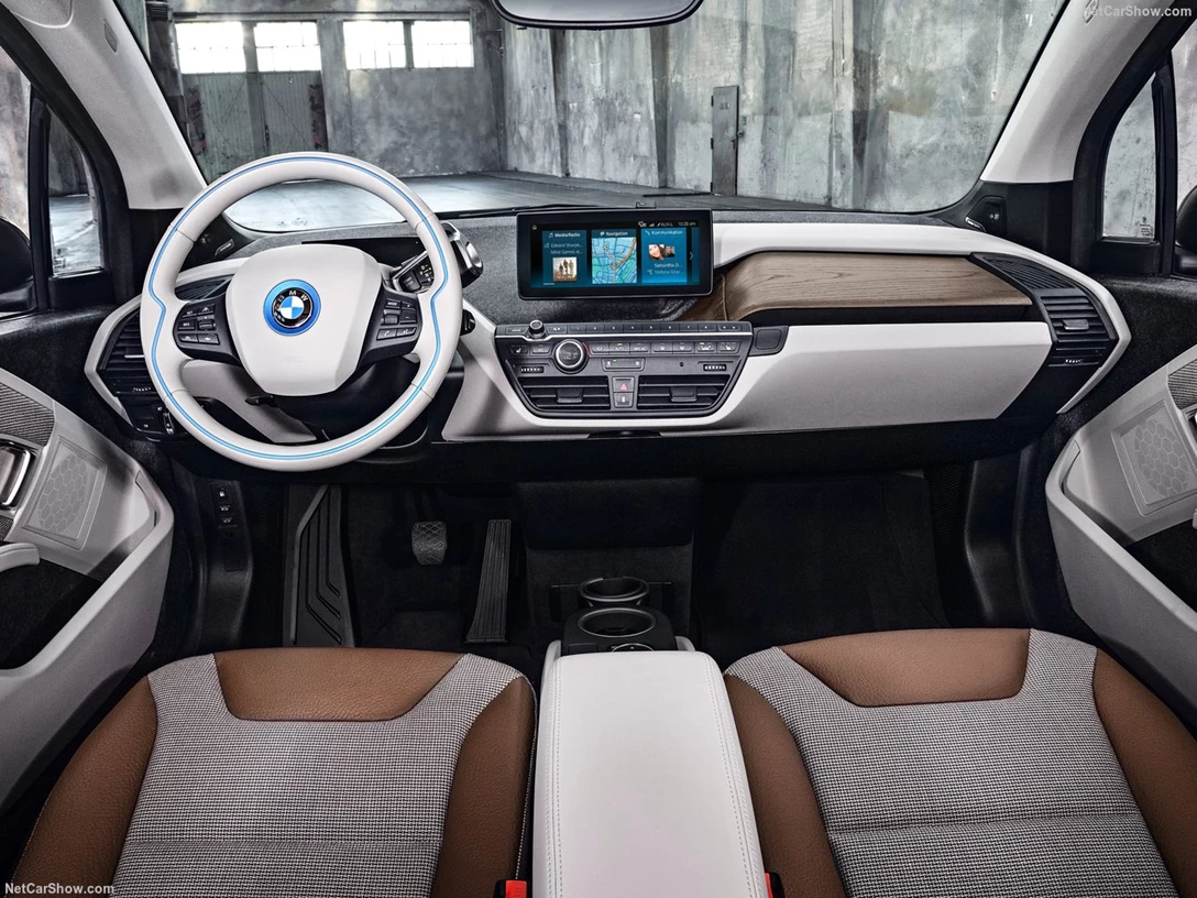 1588664-BMW-i3 5.jpg