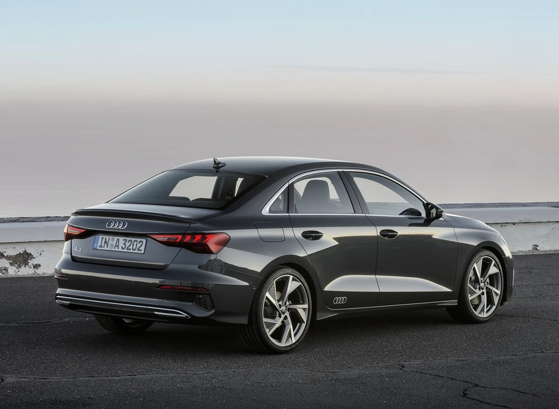 1652811-2021_audi_a3_sedan_20_1600x1200.jpg