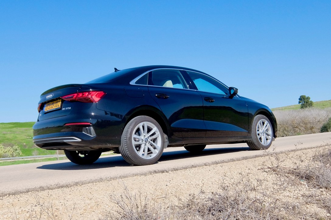 1639264-אודי A3 סדאן מבחן דרכים - 3.jpeg